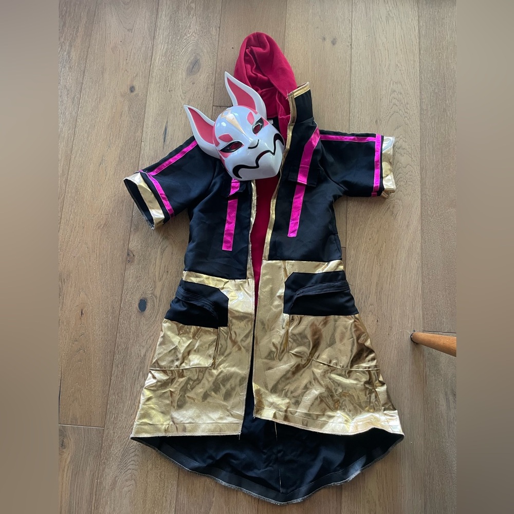 XL Fortnite Drift Costume with Mask.